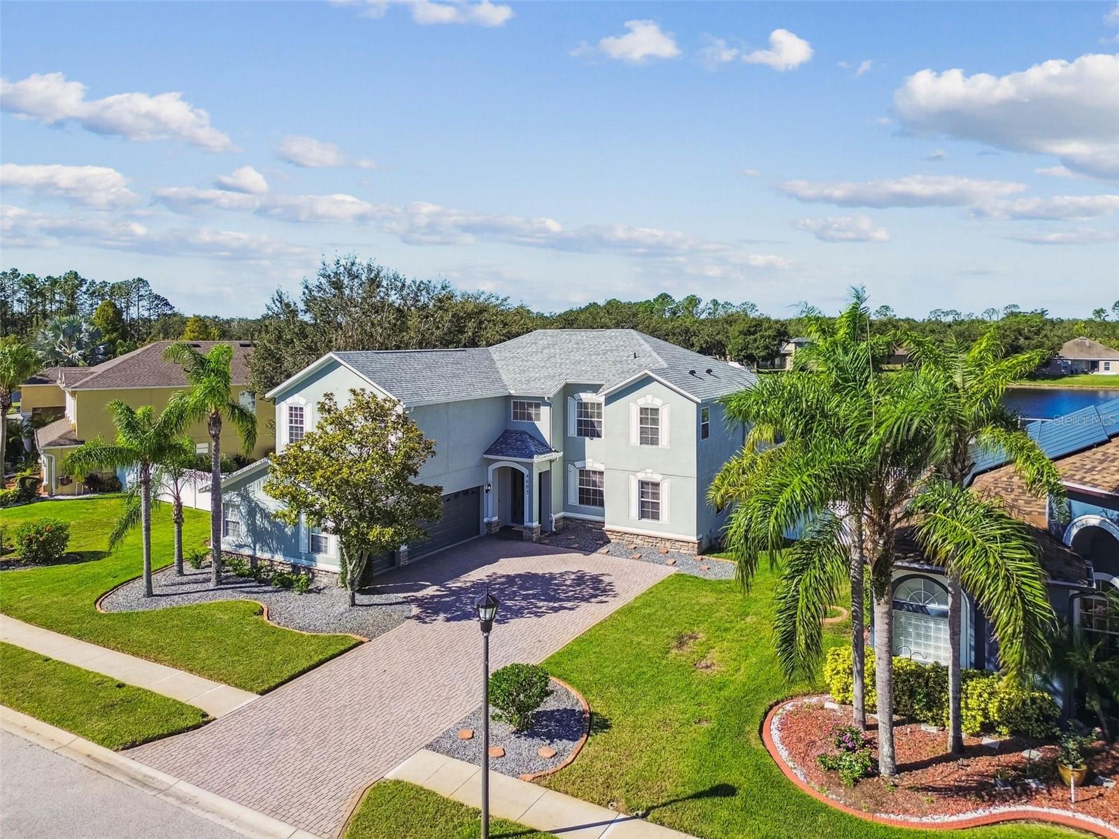 LAKE TALIA PH 02 - Residential