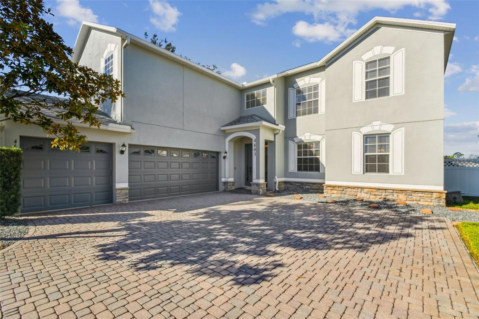 LAKE TALIA PH 02 - Residential