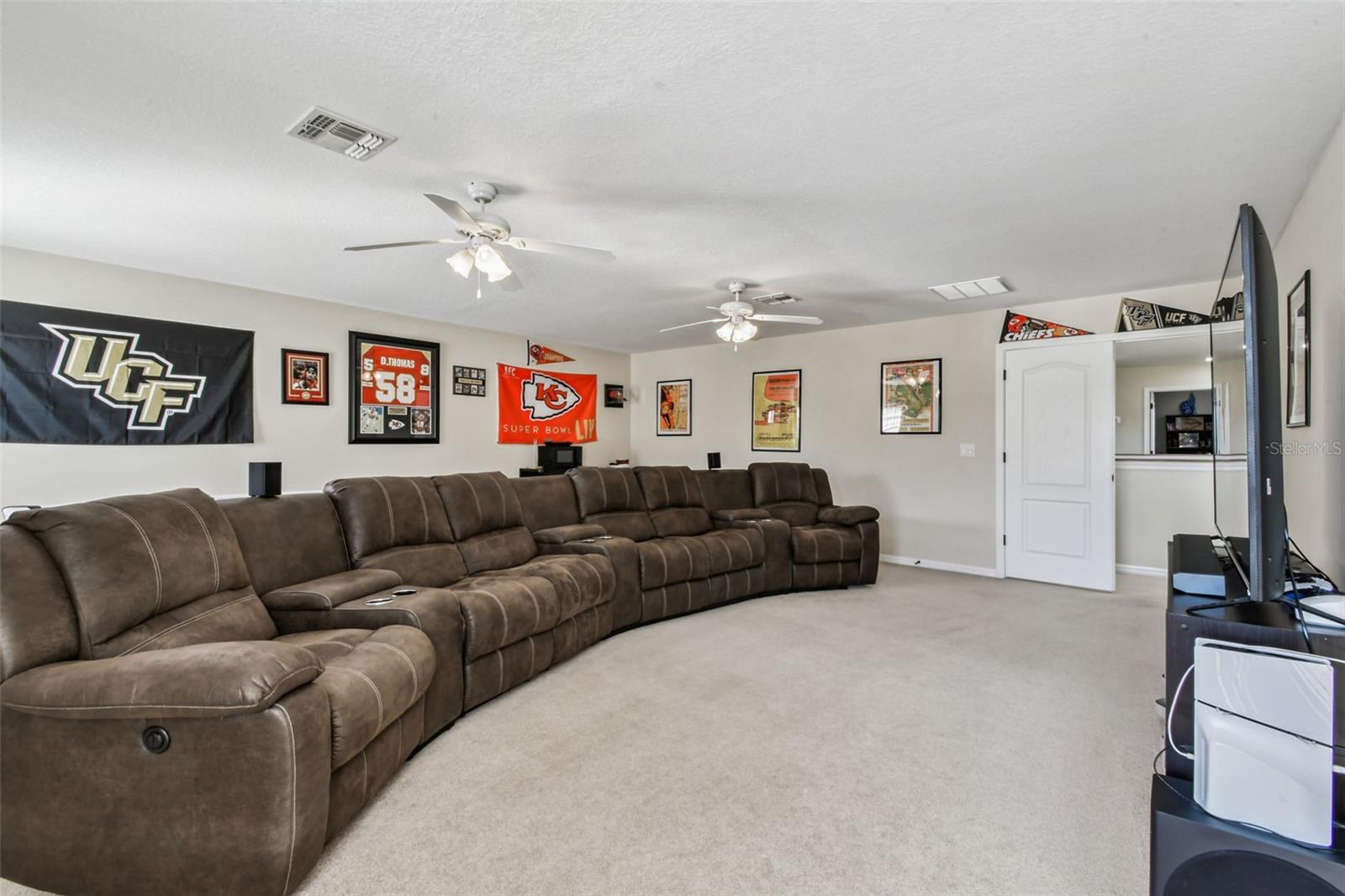 LAKE TALIA PH 02 - Residential