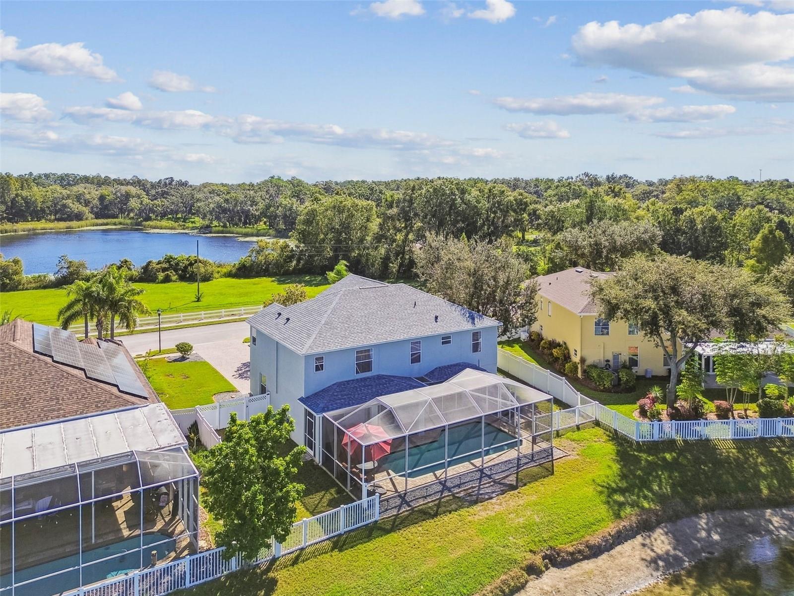 LAKE TALIA PH 02 - Residential