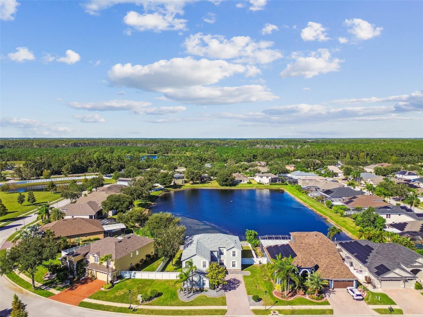 LAKE TALIA PH 02 - Residential