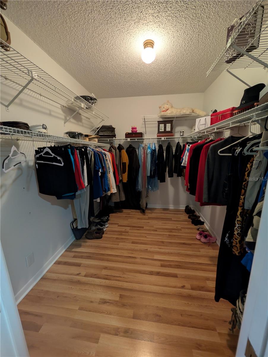 ON TOP OF THE WORLD - Residential