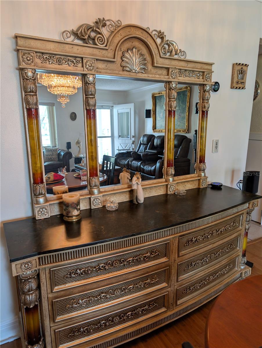 ON TOP OF THE WORLD - Residential