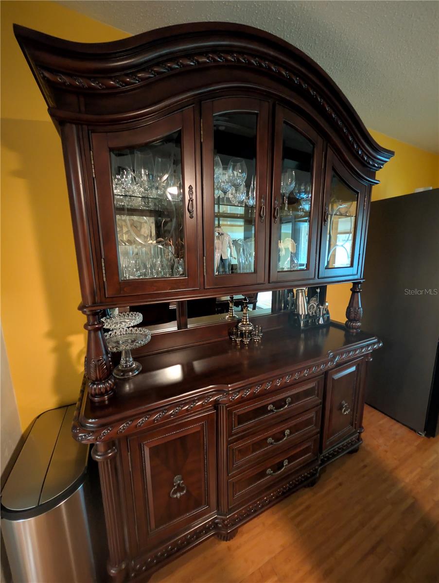 ON TOP OF THE WORLD - Residential