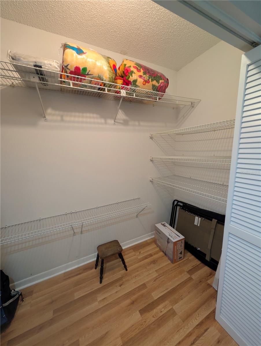 ON TOP OF THE WORLD - Residential