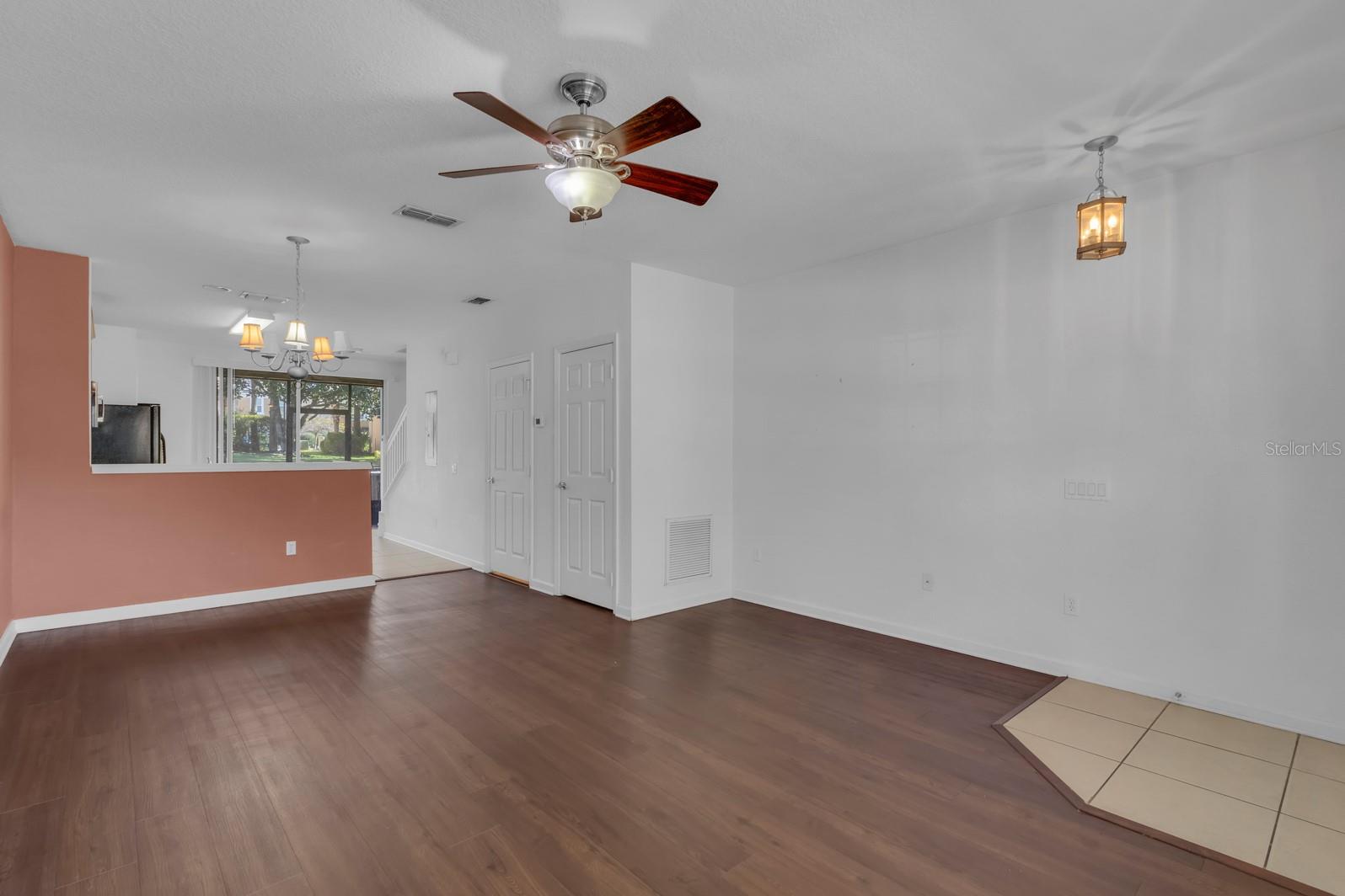 REGENCY OAKS UNIT ONE - Residential
