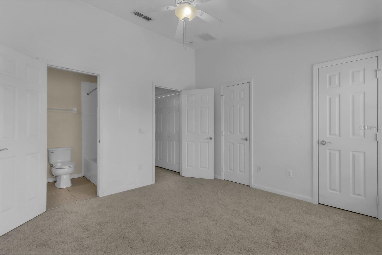 REGENCY OAKS UNIT ONE - Residential