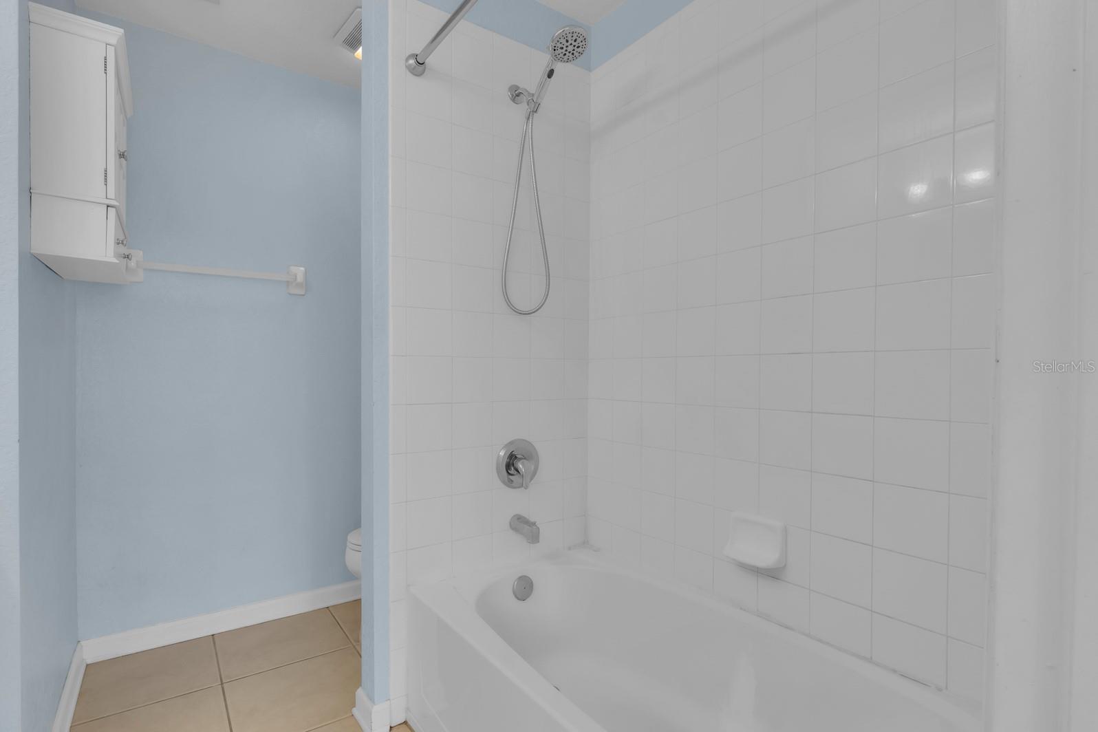 REGENCY OAKS UNIT ONE - Residential