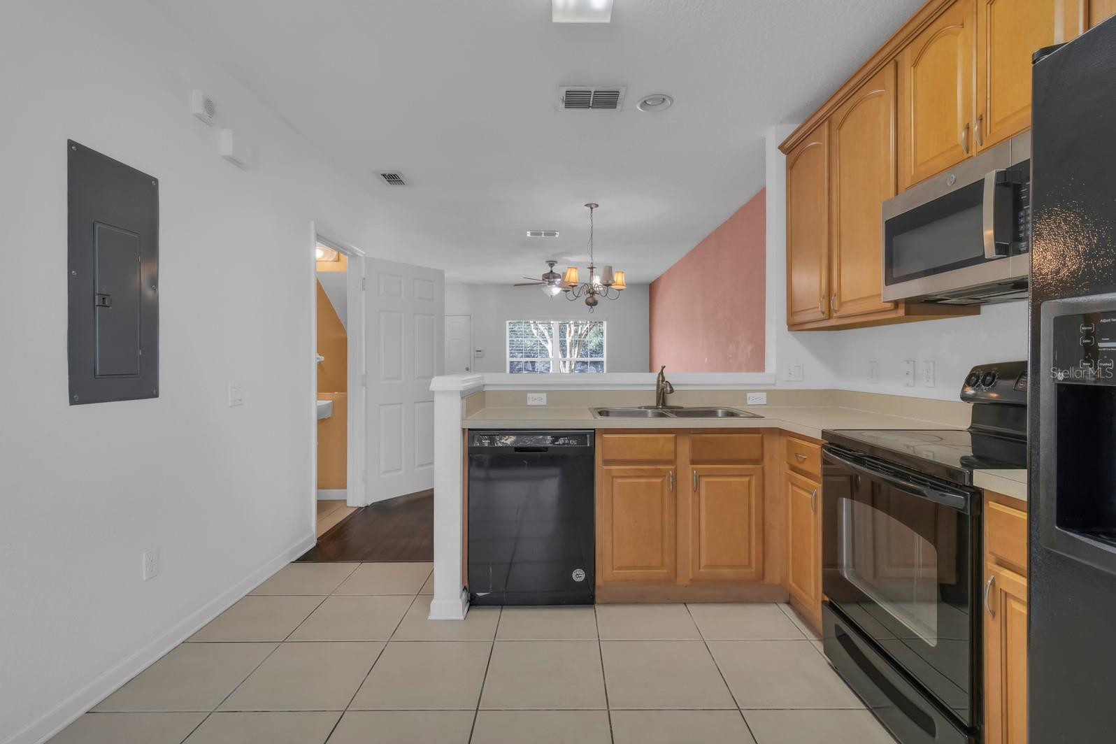 REGENCY OAKS UNIT ONE - Residential