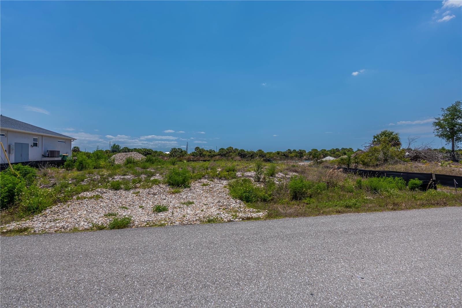 13517 GREENCASTLE AVENUE