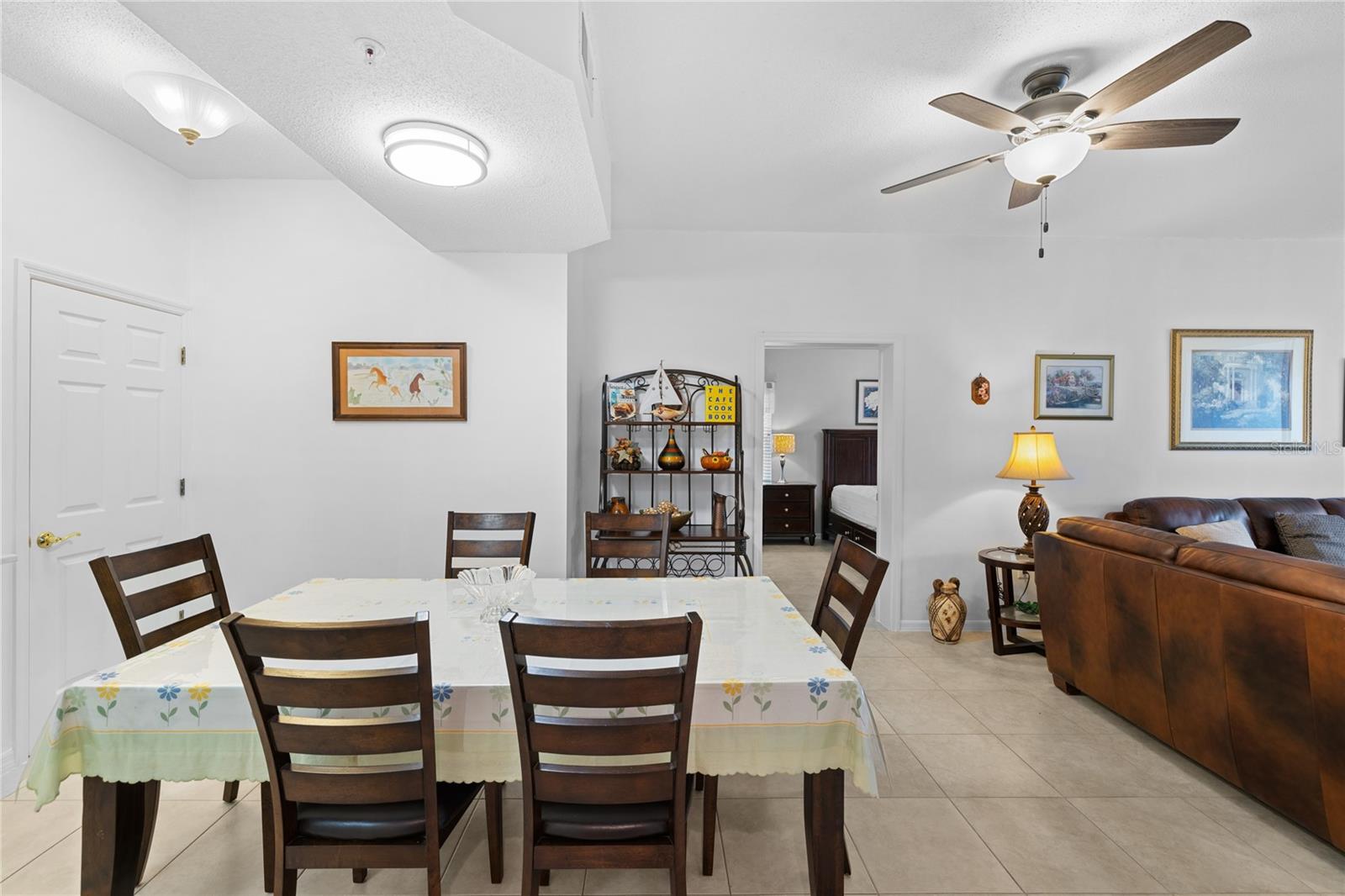 PLAZA DE FLORES - Residential