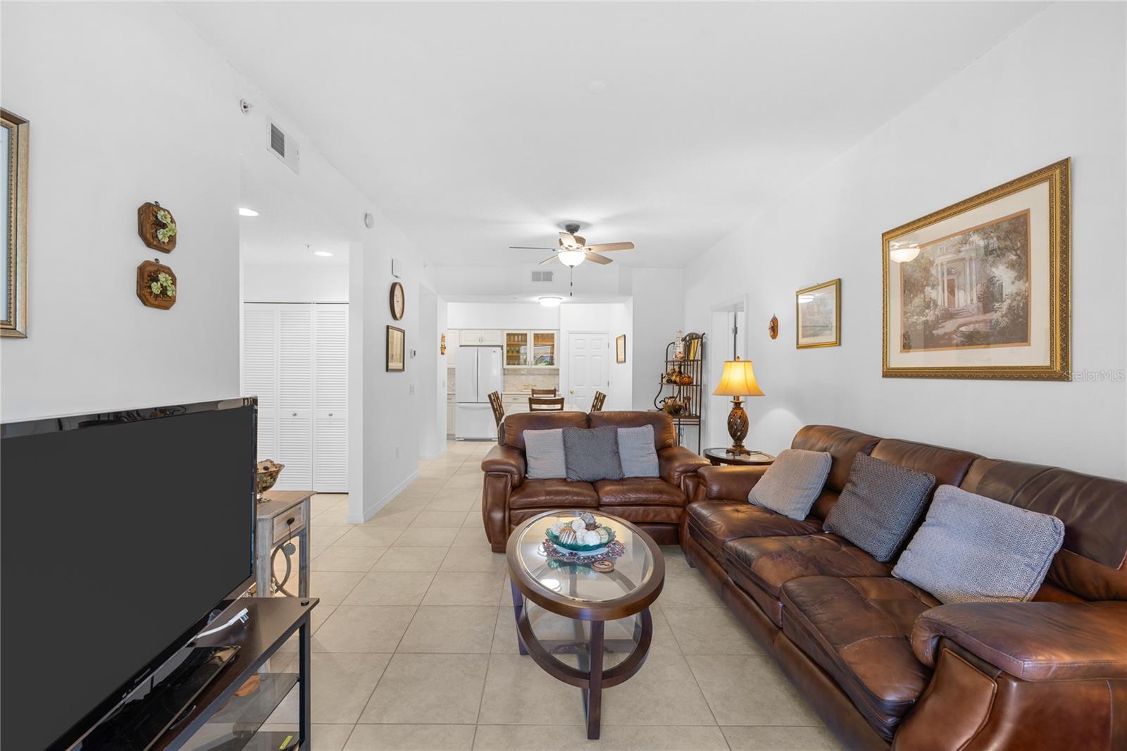 PLAZA DE FLORES - Residential
