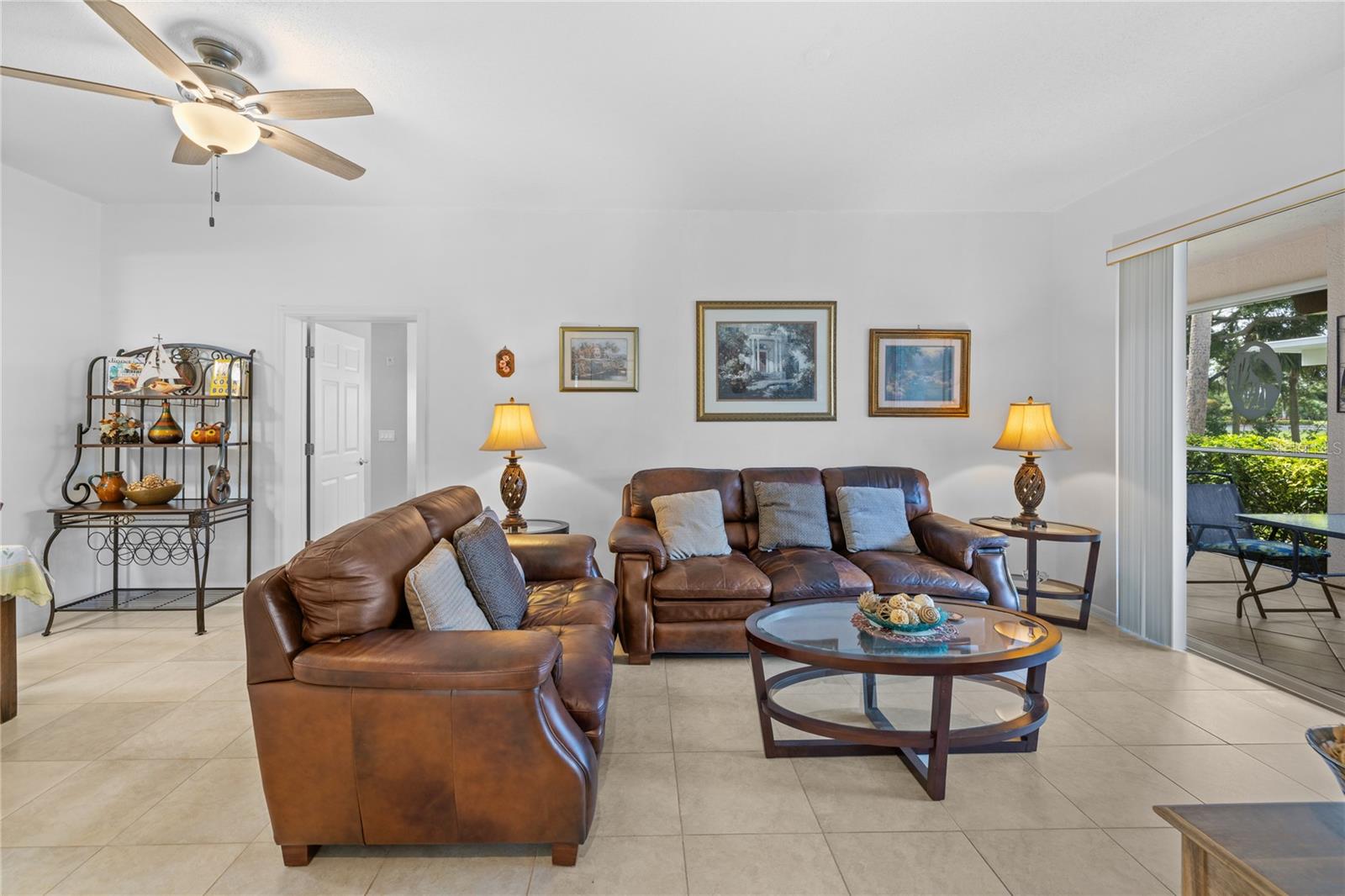 PLAZA DE FLORES - Residential