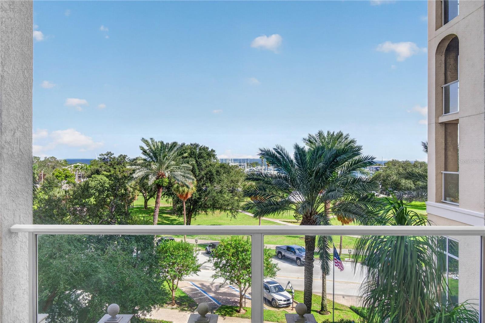 100 BEACH DRIVE NE 401
