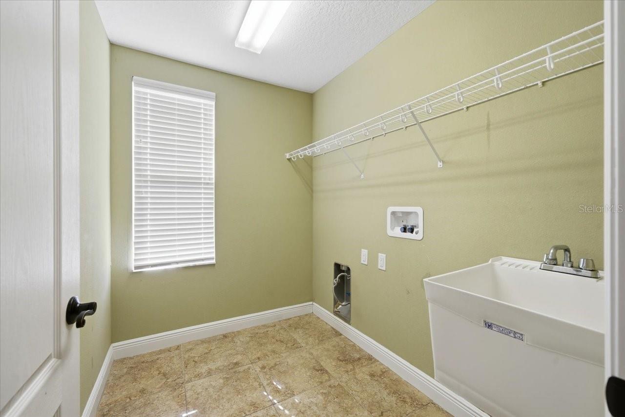 WALDEN POINTE - Residential