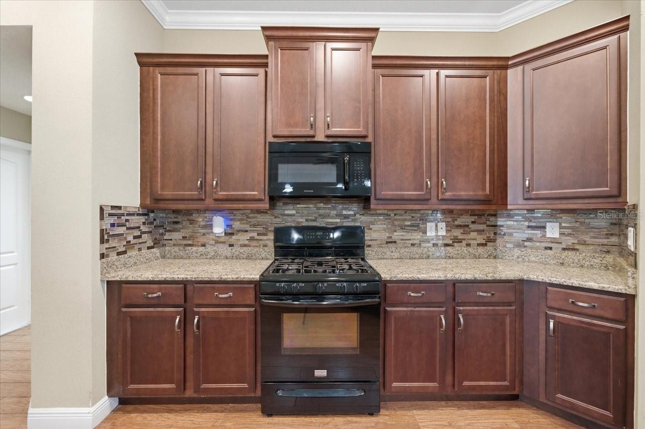 WALDEN POINTE - Residential