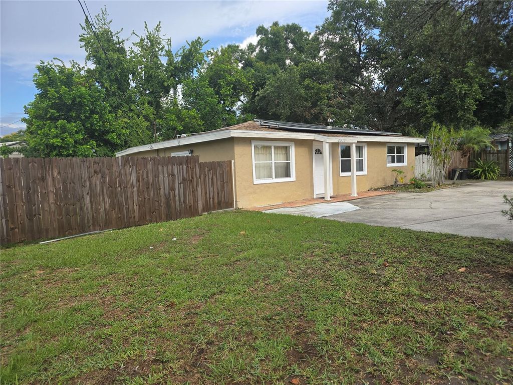 Photo of 2913 Mcintosh Road, Sarasota, FL 34232 (MLS # A4696989)