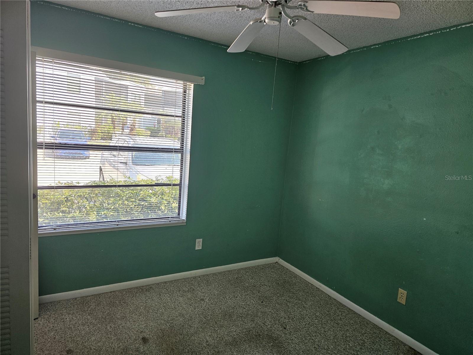 SOUTHPOINTE CONDO UNIT 4 - Residential