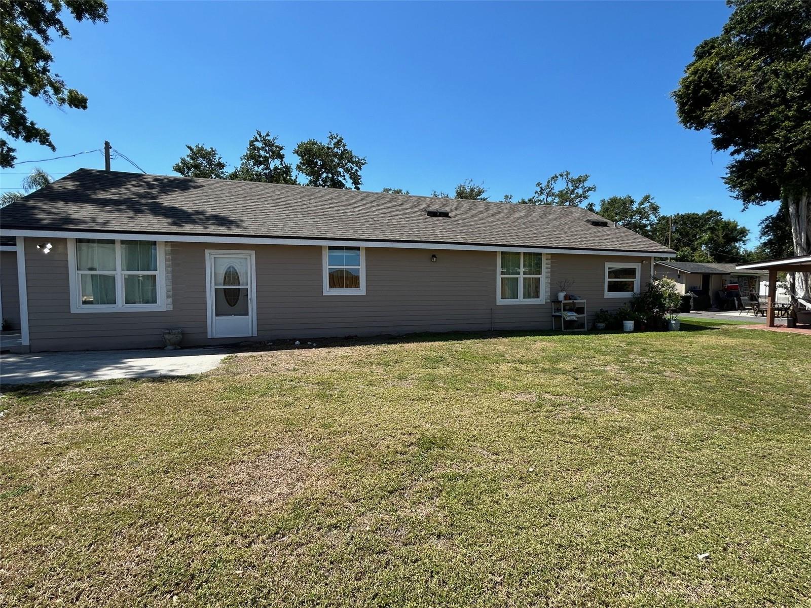2804 11TH STREET COURT E