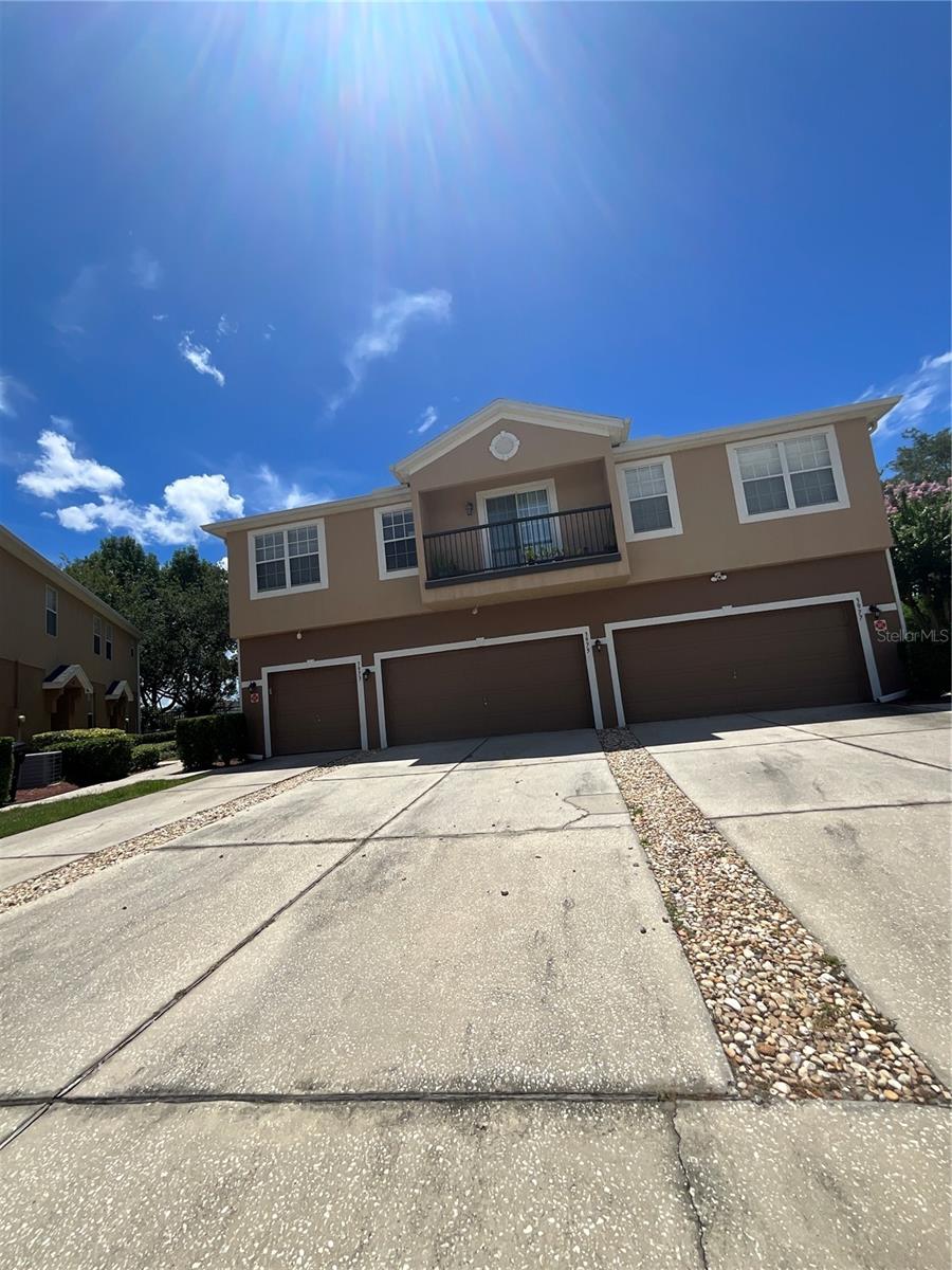 Beautifully Updated 3-Bed, 2.5-Bath Townhome!
Step into this spacious and freshly painted townhome featuring 3 bedrooms and 2.5 remodeled bathrooms. Enjoy cooking in the modern kitchen equipped with sleek stainless steel appliances. Perfectly located near public transportation and shopping centers, this home offers both comfort and convenience. Don't miss out on this move-in ready gem!
NO PETS!
All Watson Realty and Property Management residents are enrolled in the Resident Benefits Package (RBP) for $39.95/month which includes renters insurance, HVAC air filter delivery (for applicable properties), credit building to help boost your credit score with timely rent payments, $1M Identity Protection, our best-in-class resident rewards program, and much more! More details upon application.
*PLEASE REVIEW THE LISTING DOCUMENTS FOR RESIDENT PACKAGE REQUIREMENTS*
