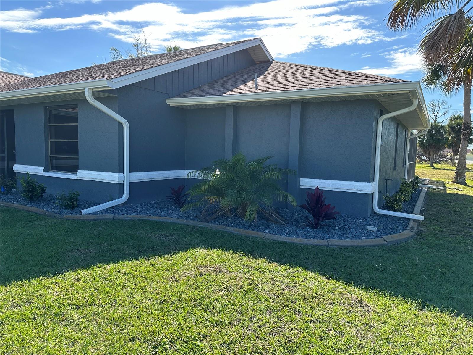 ROTONDA WEST PEBBLE BEACH - Residential