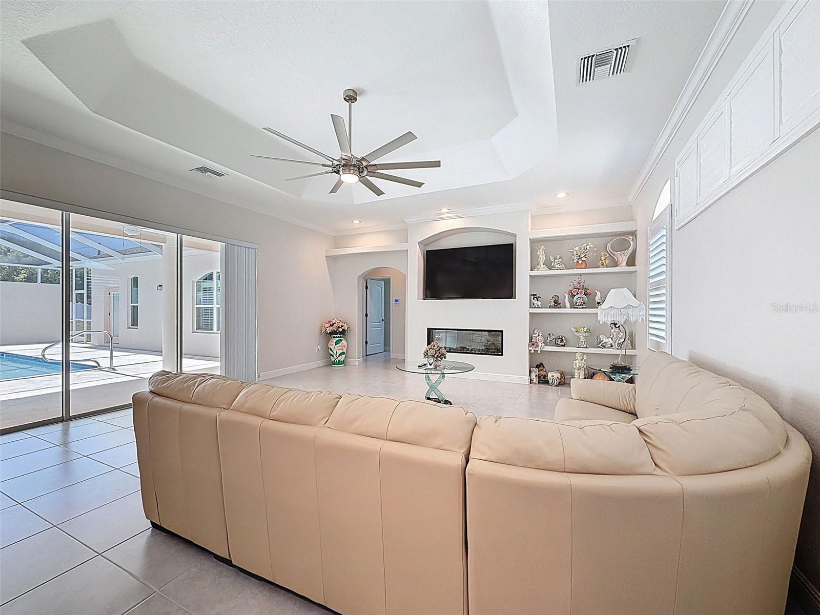 SPRING HILL - Residential