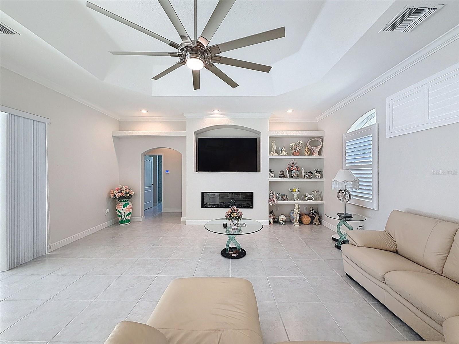 SPRING HILL - Residential