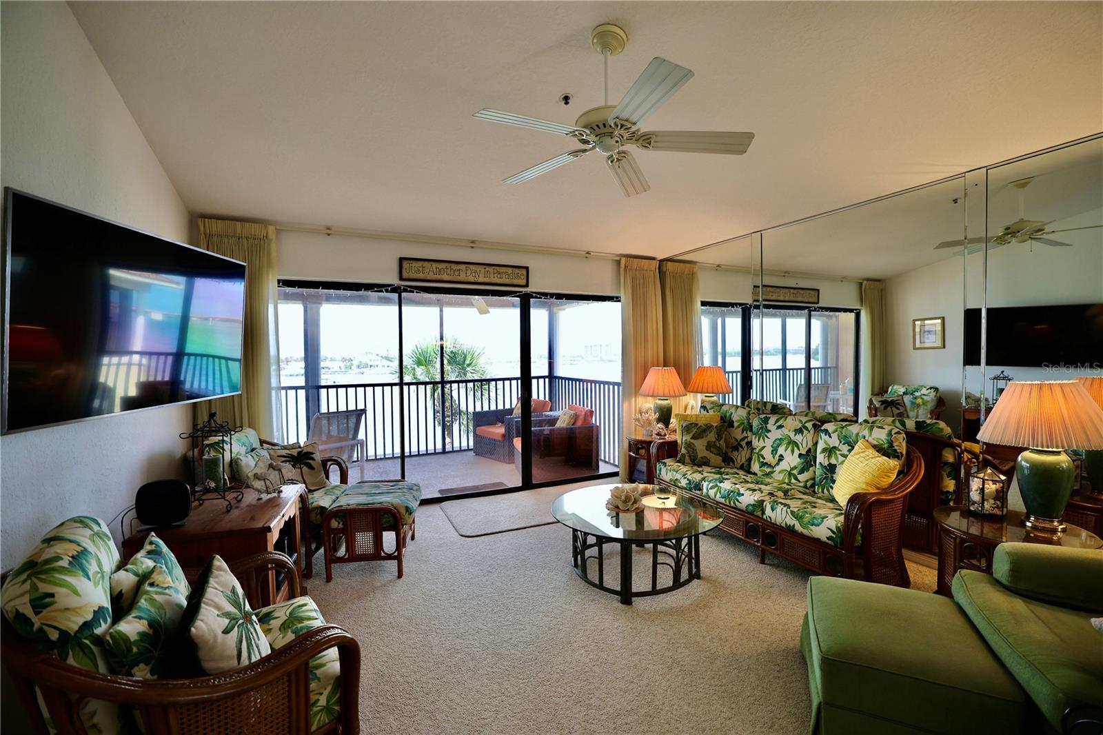 442 BOUCHELLE DRIVE 305