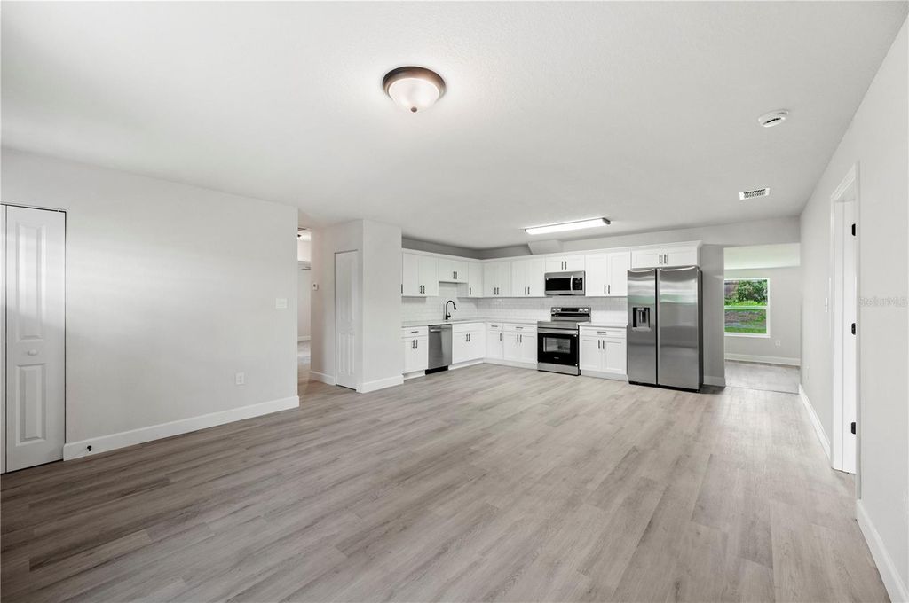 Photo of 2633 Keysville Drive, Lithia, FL 33547 (MLS # L4954065)