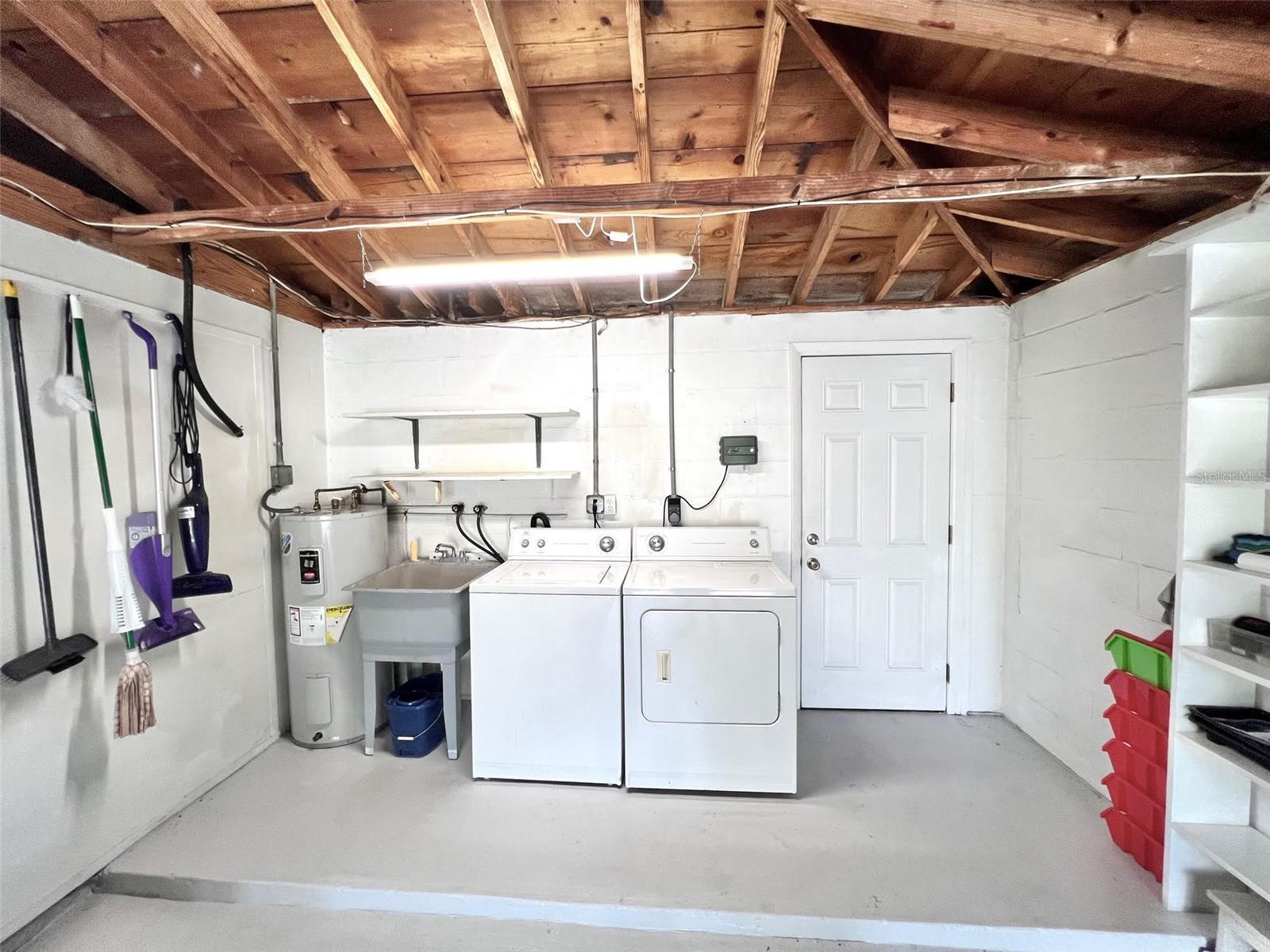 ORANGEWOOD VILLAGE - Residential Lease