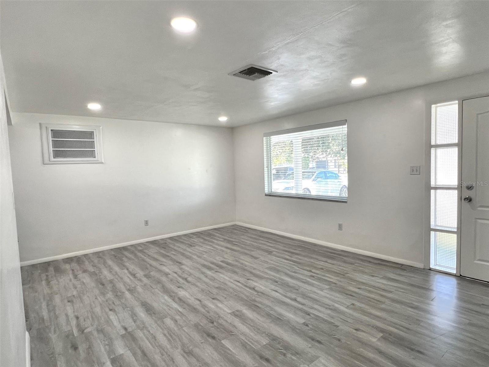 ORANGEWOOD VILLAGE - Residential Lease