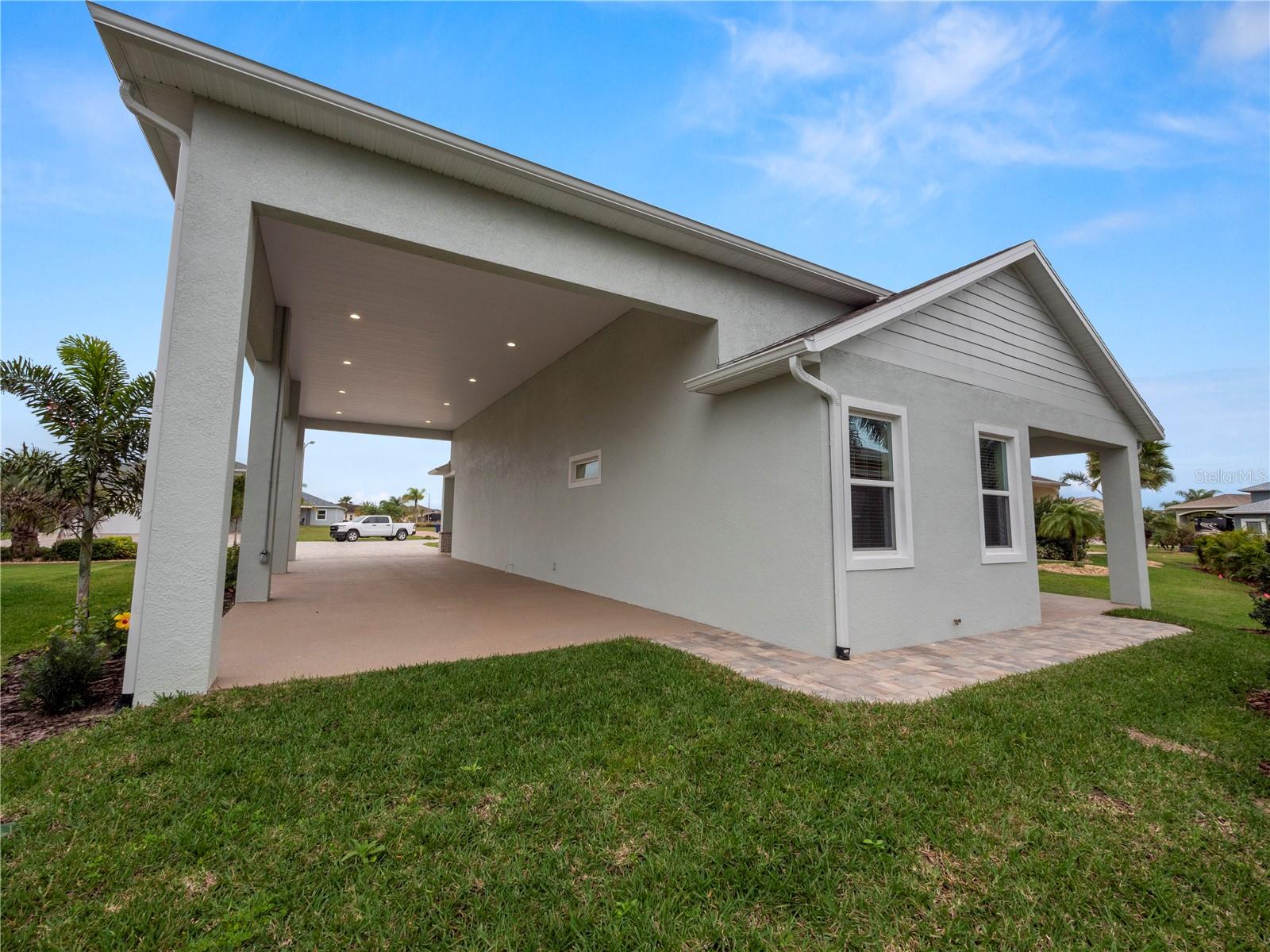 715 TEABERRY TRAIL