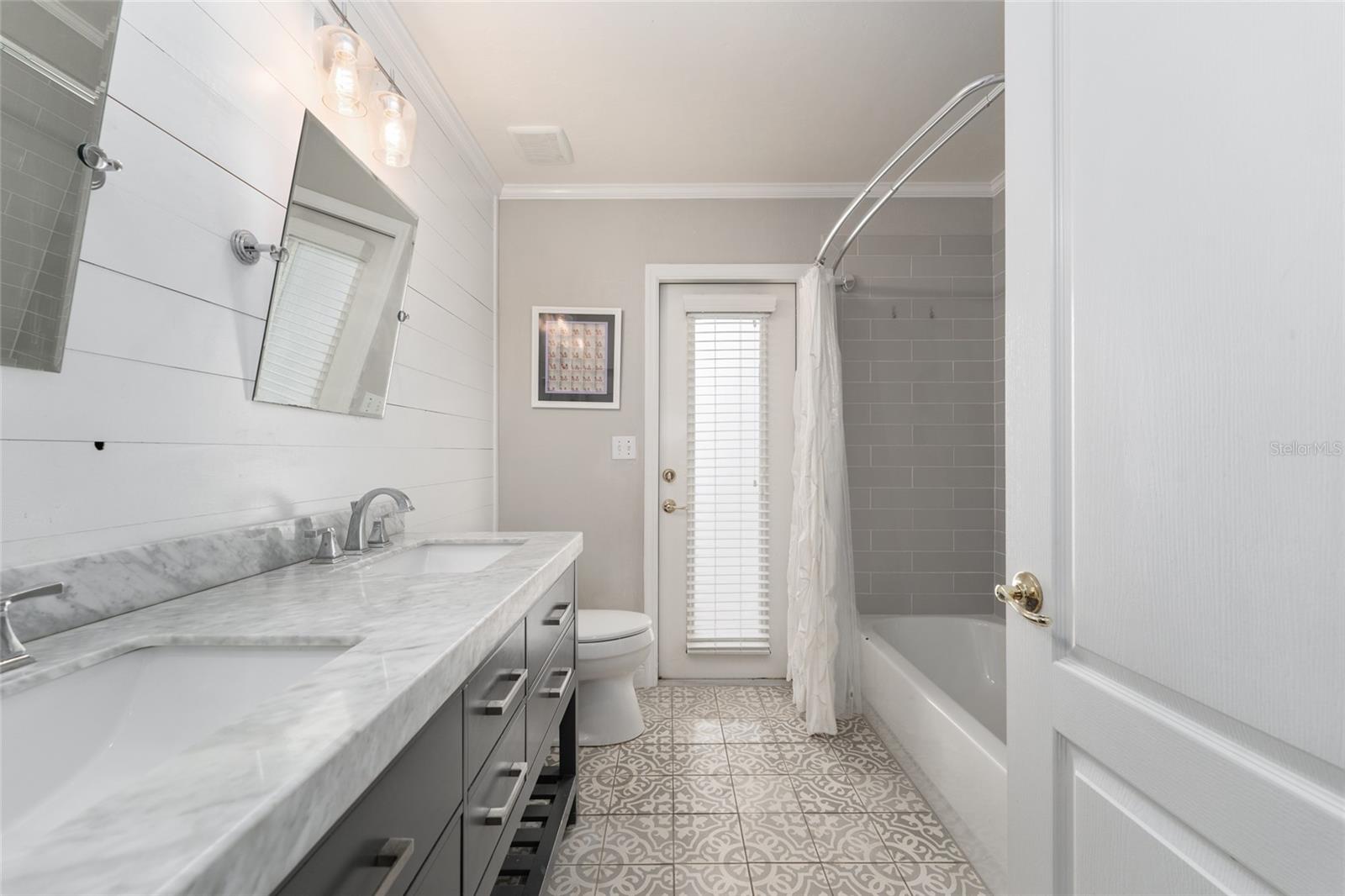 STERLING PLACE - Residential