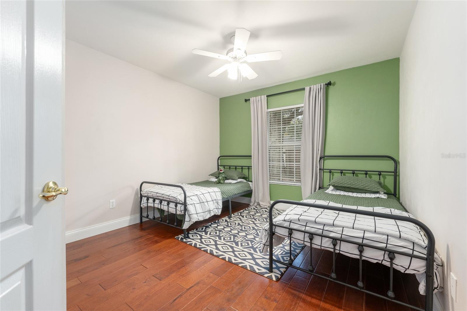 STERLING PLACE - Residential