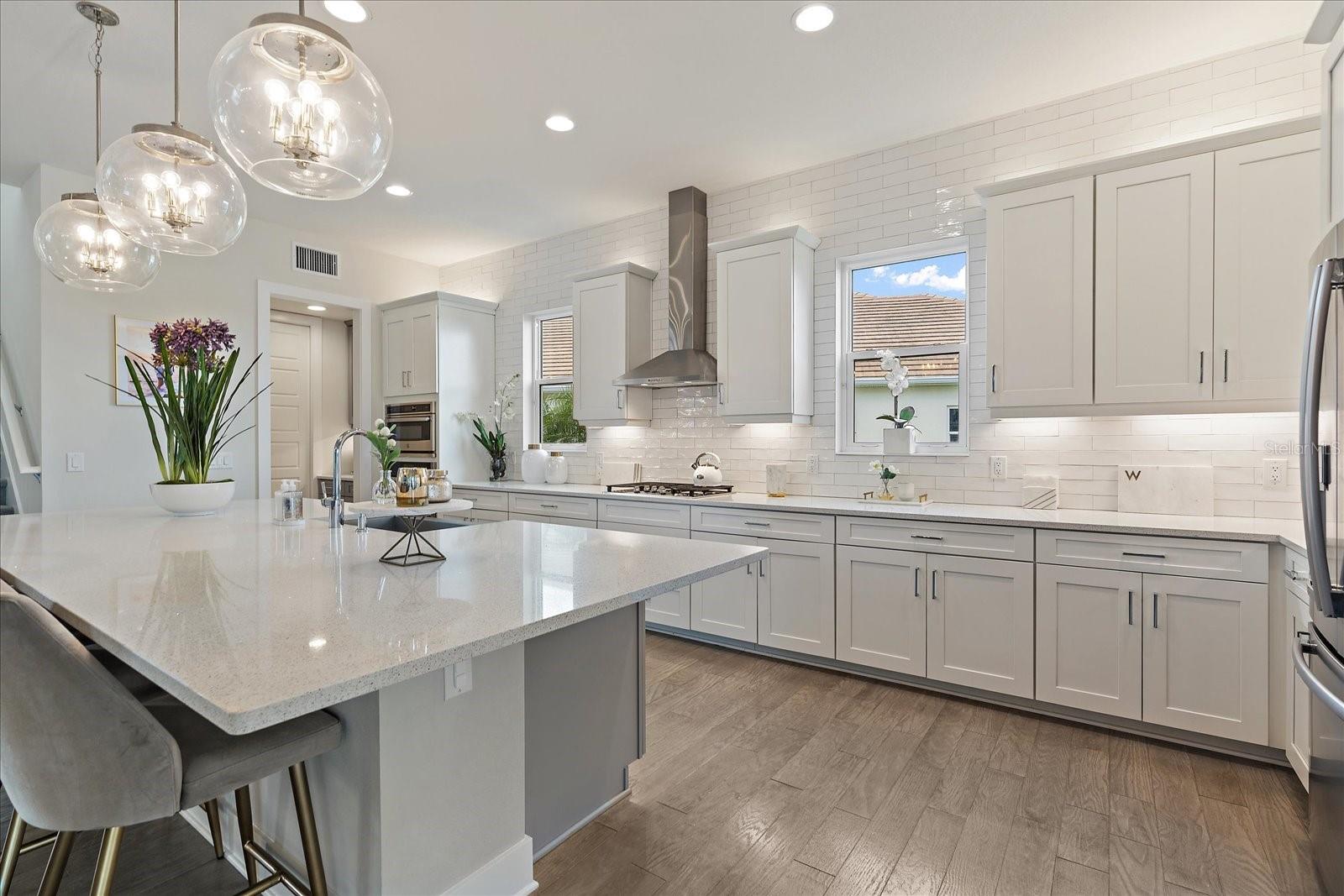 LAKEHOUSE COVE/WATERSIDE PH 1 - Residential