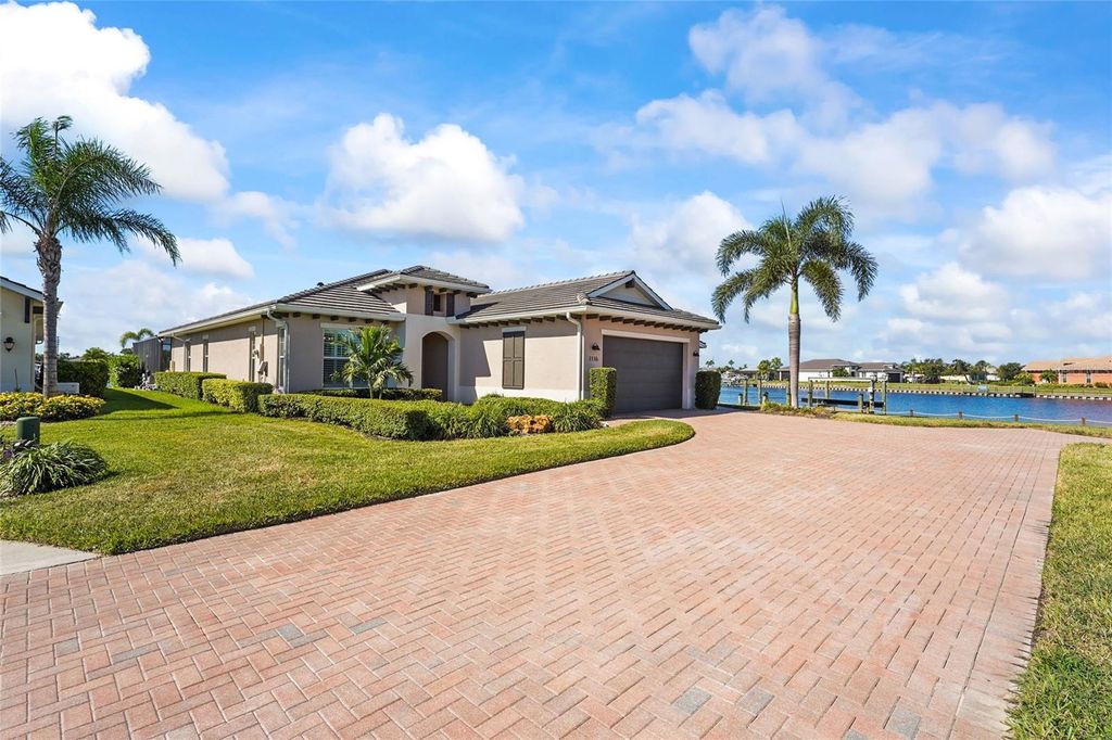 Photo of 1116 Bearing Court, Bradenton, FL 34208 (MLS # A4668535)