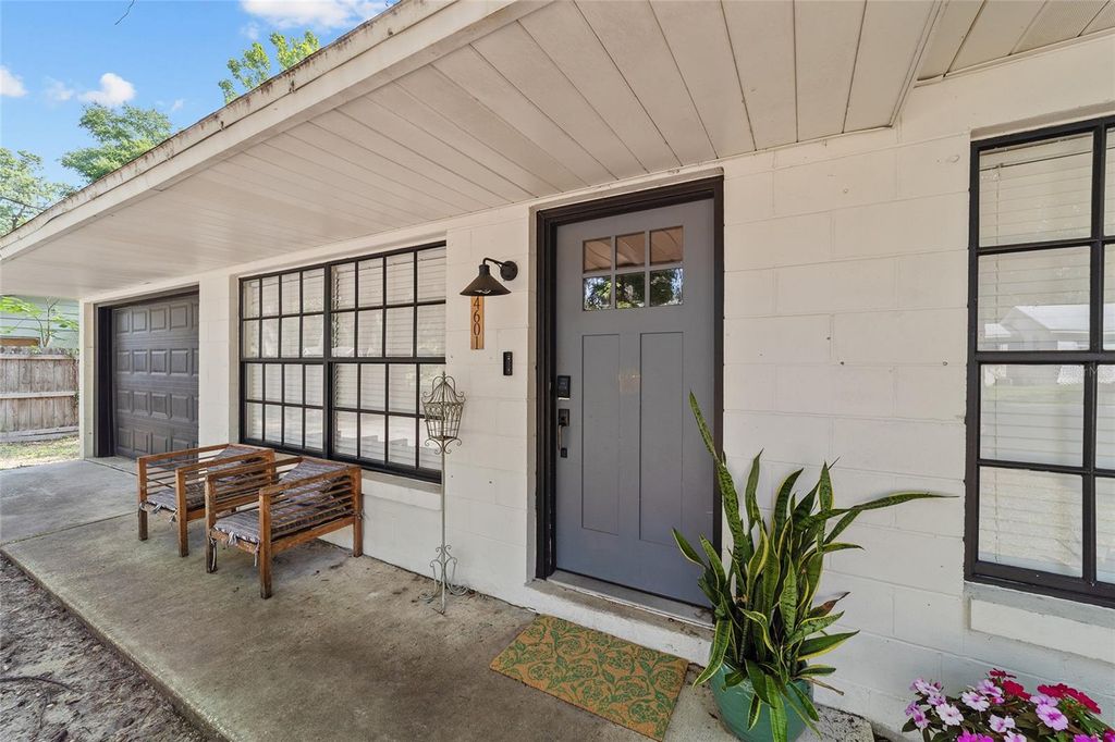 Photo of 4601 SE 18th Avenue, Ocala, FL 34480 (MLS # OM702646)