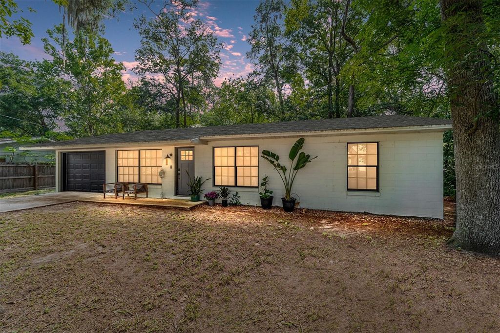 Photo of 4601 SE 18th Avenue, Ocala, FL 34480 (MLS # OM702646)