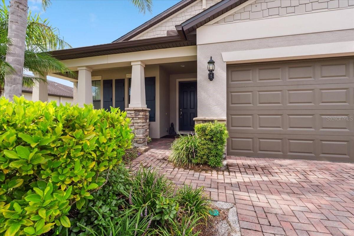 2585 RUNNING OAK COURT