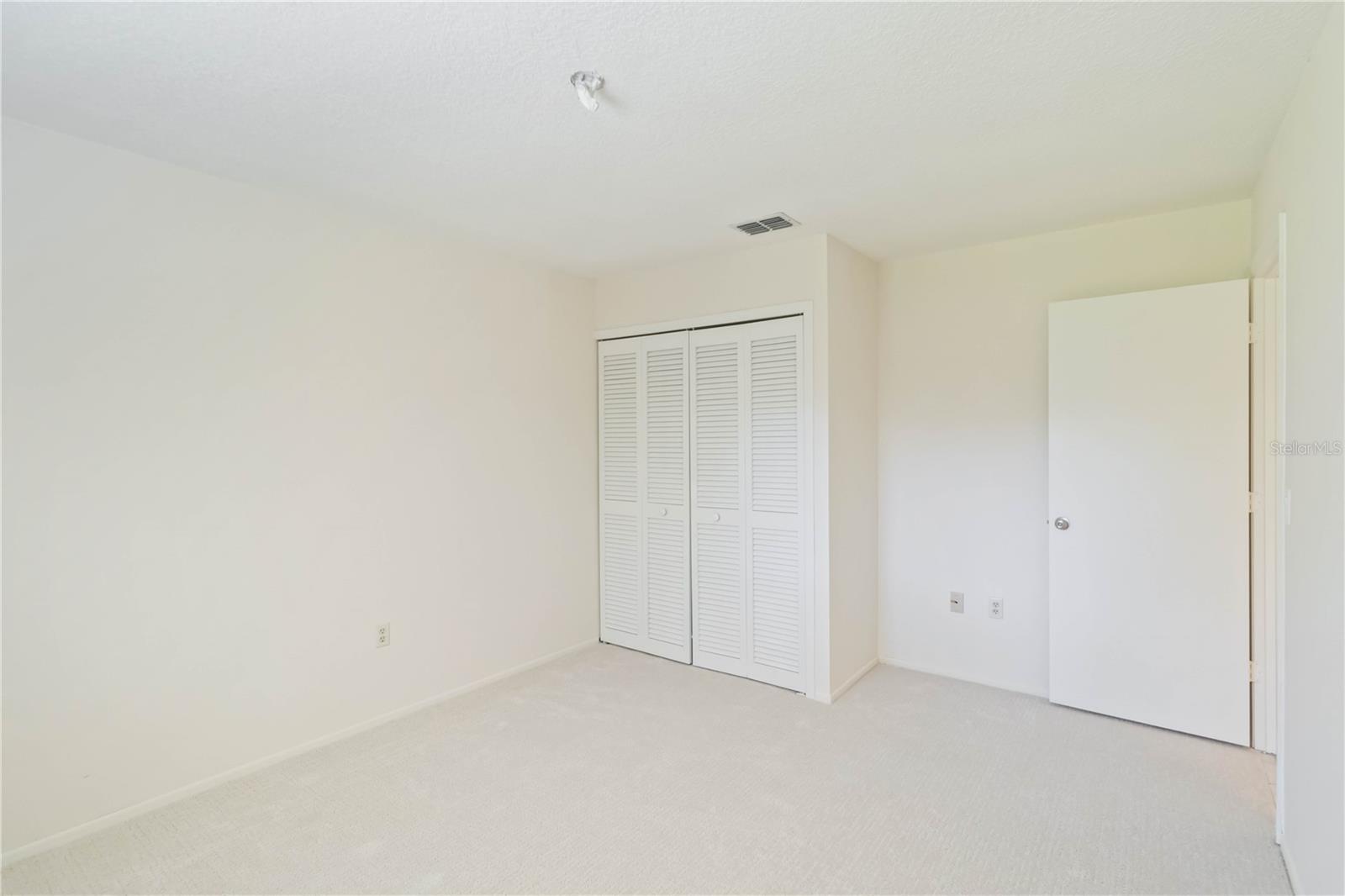 WOODLAWN LAKES FIRST ADD - Residential