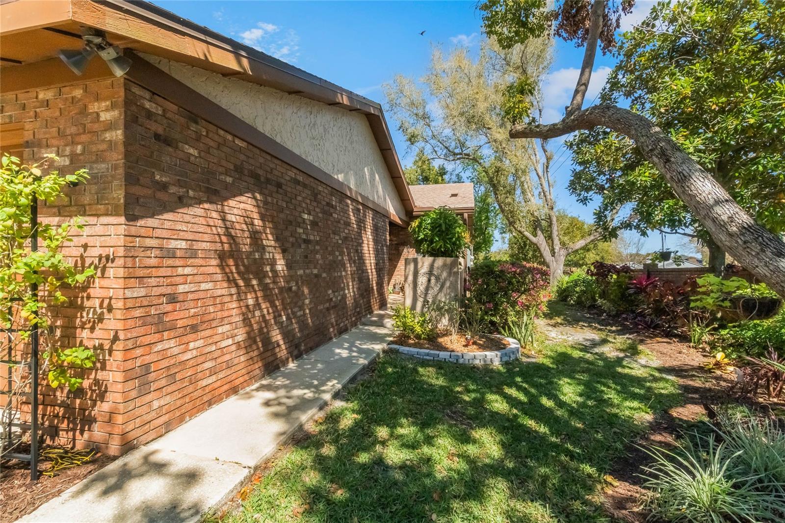 3901 VILLAS GREEN CIRCLE 1