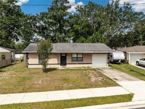 Photo of 805 Pleasantdale Drive, Wildwood, FL 34785 (MLS # G5112219)