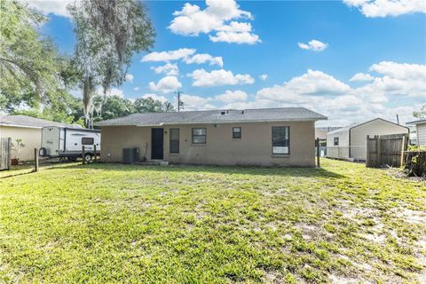 Tiny photo for 805 Pleasantdale Drive, Wildwood, FL 34785 (MLS # G5112219)