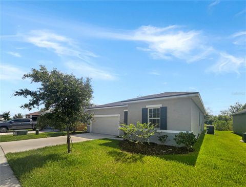 A home in AUBURNDALE