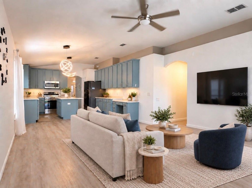 Photo of 6128 Froggatt Street, Orlando, FL 32835 (MLS # O6444744)