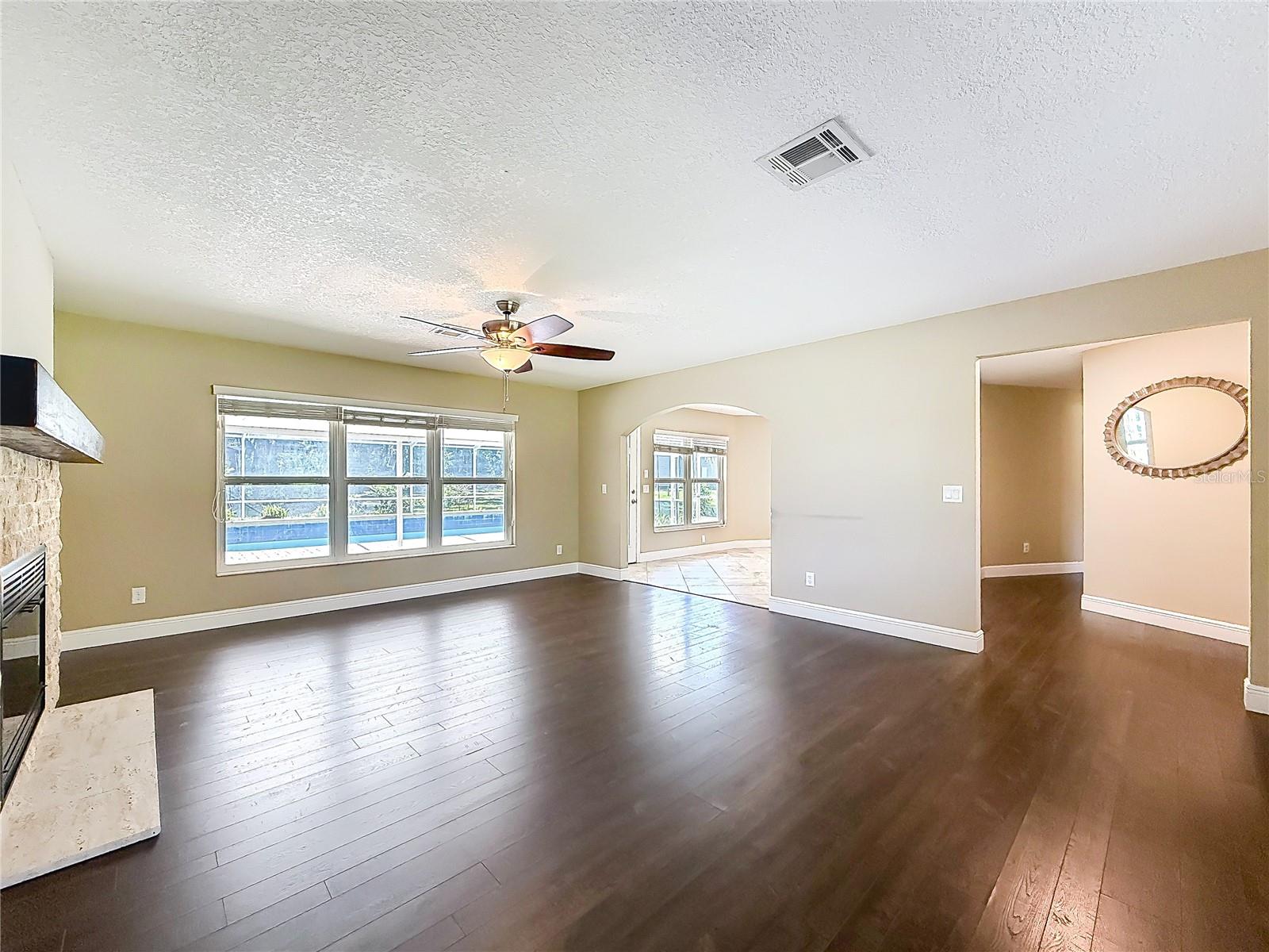 KENSINGTON ESTATES UNIT 01 - Residential