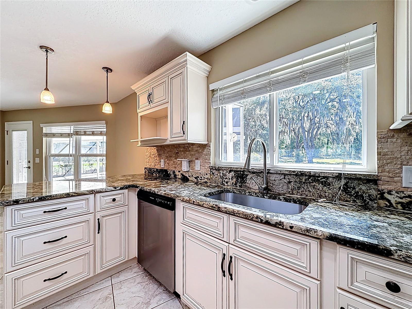 KENSINGTON ESTATES UNIT 01 - Residential