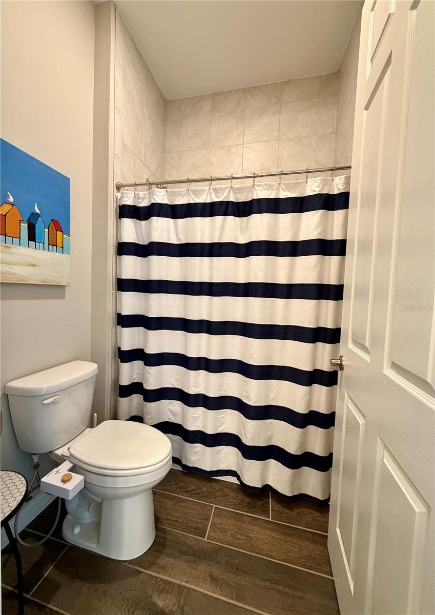 TOSCANA ISLES - Residential