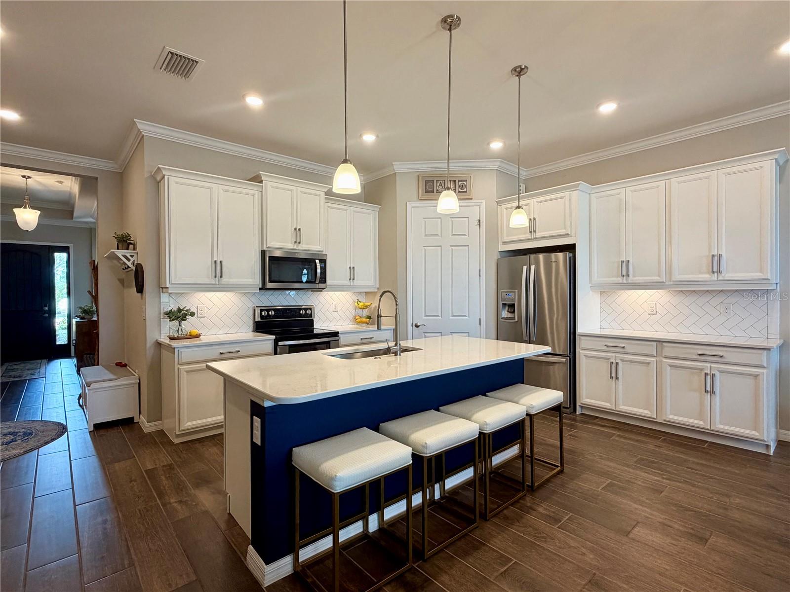 TOSCANA ISLES - Residential