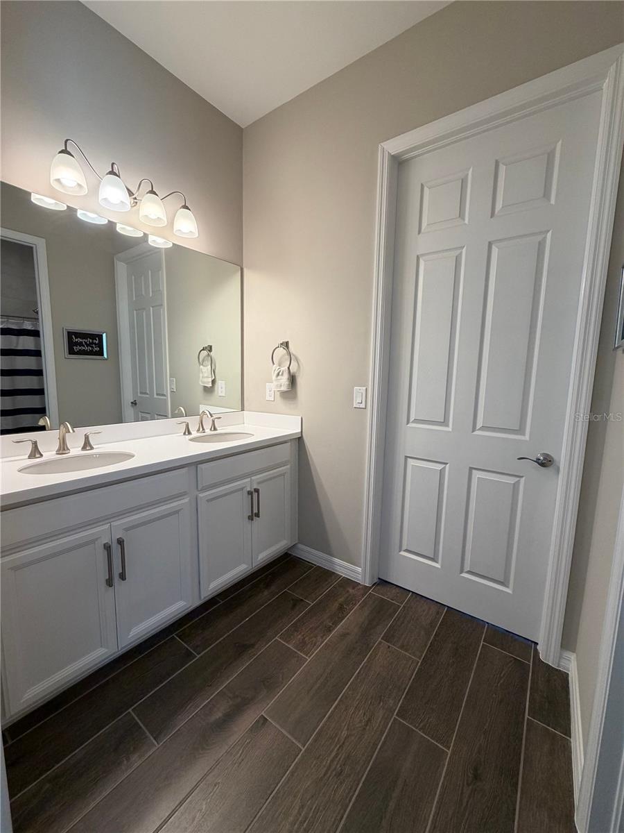 TOSCANA ISLES - Residential